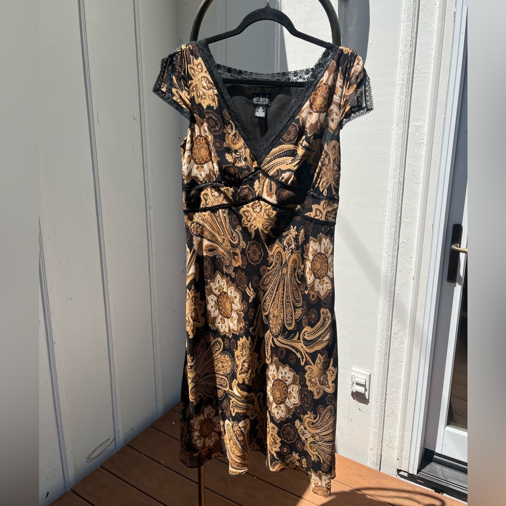 Black & gold paisley silk dress ✨